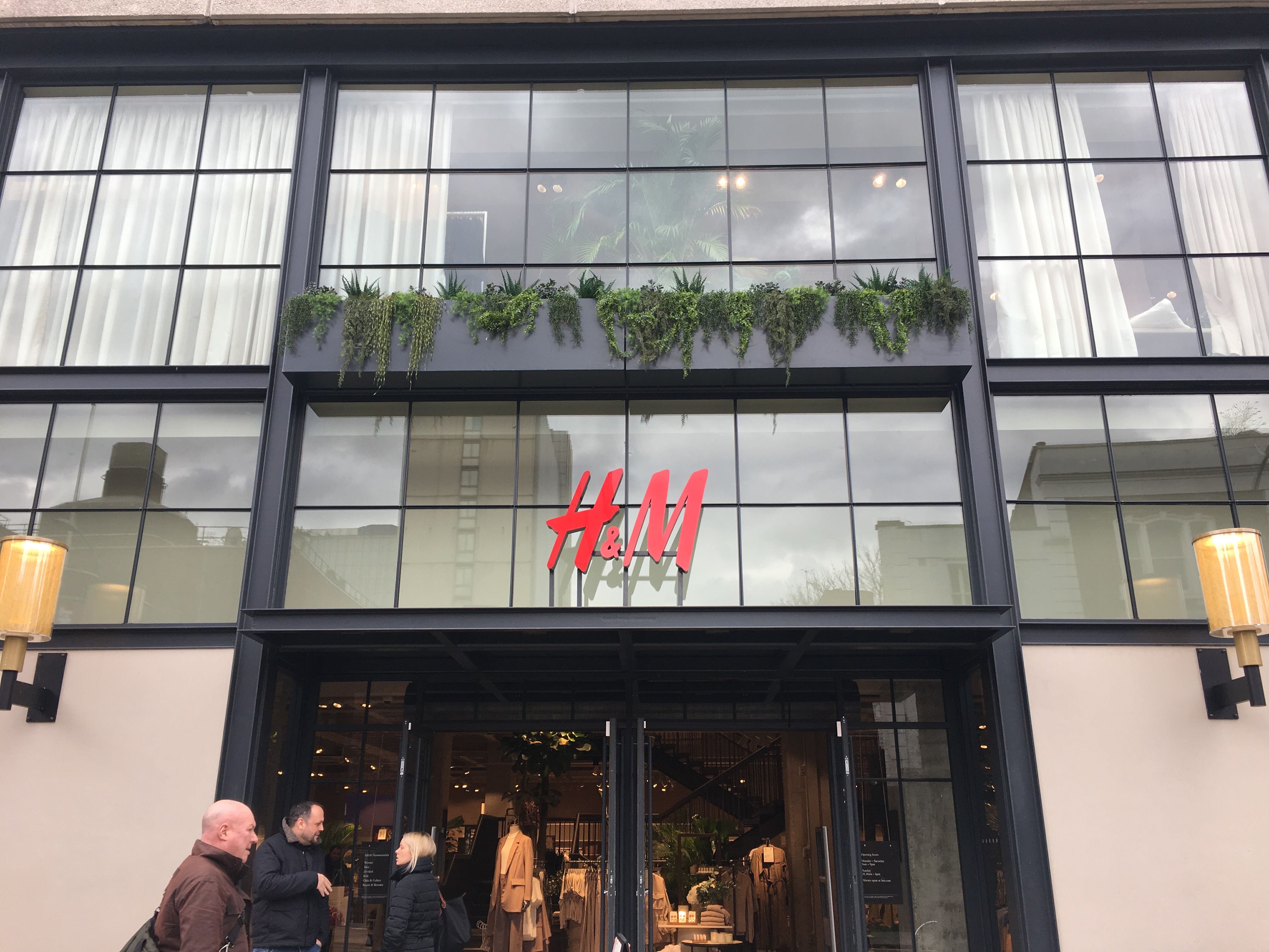 Store Review London s H M Concept Store An Aesthetic Triumph